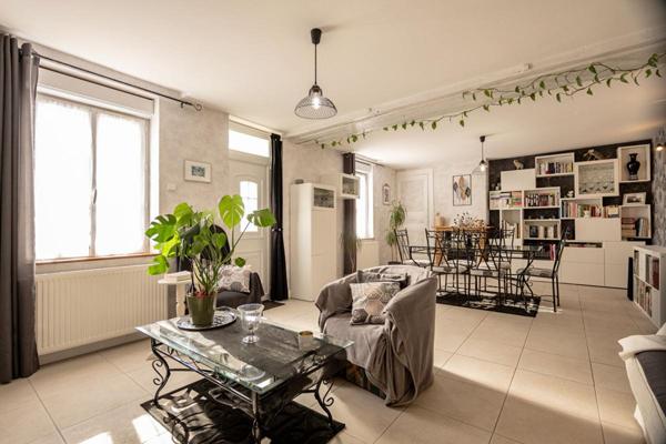 LIEUX UNIQUES ® GROUPE PROPRIETES PROPOSE DEUX MAISONS DE VILLE DE 143 ET 43 M² - TERRAIN 1.197 M² - ROMORANTIN