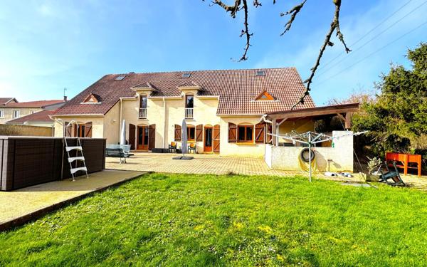 Maison à vendre    10 pièces • 308 m2 Jeandelaincourt