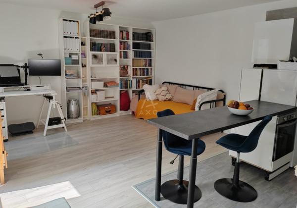 Appartement À Vendre – Proche Place Hébert et métro Marx Dormoy