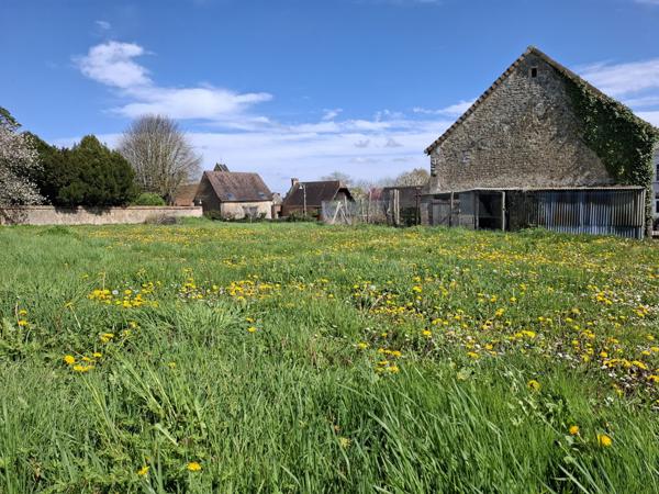 À vendre - Ferme, 3 pièces située à Fresnay-sur-Sarthe (72130)