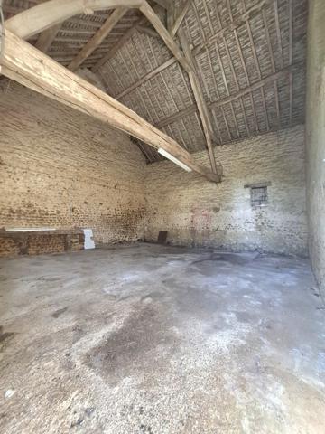 À vendre - Ferme, 3 pièces située à Fresnay-sur-Sarthe (72130)