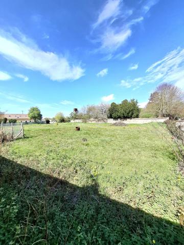 À vendre - Ferme, 3 pièces située à Fresnay-sur-Sarthe (72130)