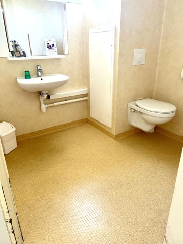 Autre
                                                                                                                                                                                                                                                                                                                        1 pièce(s)                                                                                                                                                                                                          1 chambre(s)                                                                                                                                                                                                          20  m²