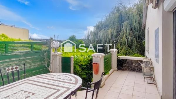 Maison rénovée avec piscine et sous sol vue sur les pyrénées