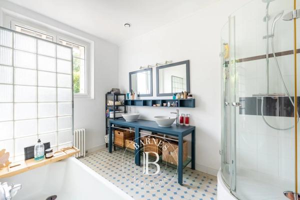 Le Chesnay, Maison 6 Chambres -  295 m² à vendre