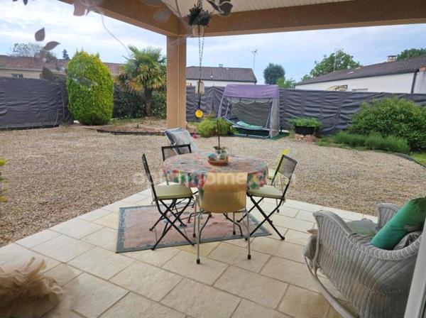 Maison de Plain-Pied Contemporaine (2012) 115 m² 3 chambres – La Rochefoucauld (16)