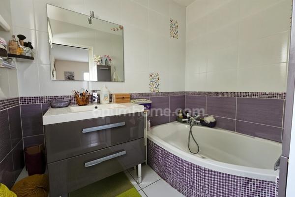 Maison de Plain-Pied Contemporaine (2012) 115 m² 3 chambres – La Rochefoucauld (16)