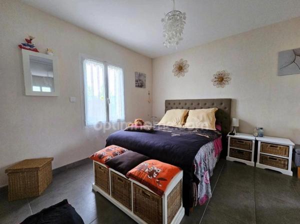 Maison de Plain-Pied Contemporaine (2012) 115 m² 3 chambres – La Rochefoucauld (16)