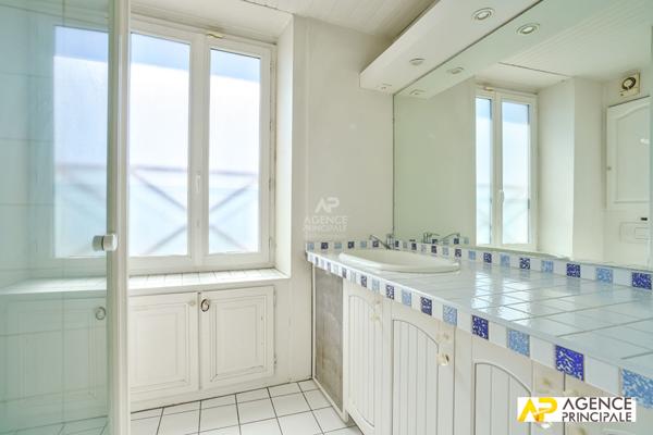 Maison Le Mesnil Le Roi 6 pièce(s) 192 m2 €795 000 ** - Référence 13342
