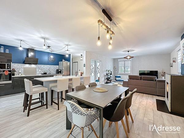 Maison Mayenne 138 m², cinq chambres, terrain de 538 m².