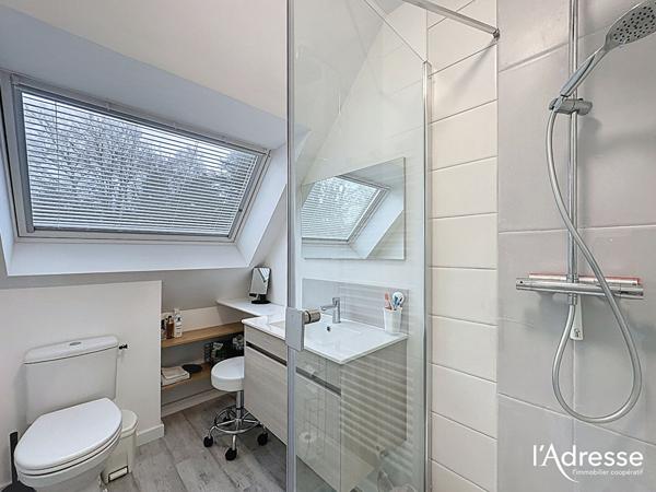 Maison Mayenne 138 m², cinq chambres, terrain de 538 m².