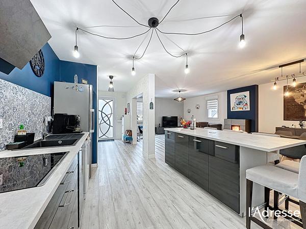 Maison Mayenne 138 m², cinq chambres, terrain de 538 m².