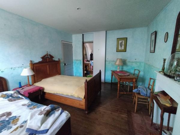 À vendre - Maison mitoyenne 1 côté, 7 pièces située à Château-la-Vallière (37330)