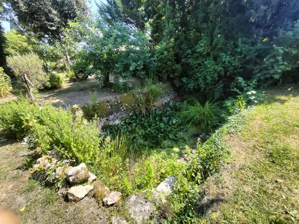 À vendre - Maison mitoyenne 1 côté, 7 pièces située à Château-la-Vallière (37330)