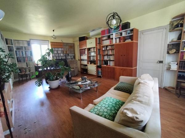 À vendre - Maison mitoyenne 1 côté, 7 pièces située à Château-la-Vallière (37330)