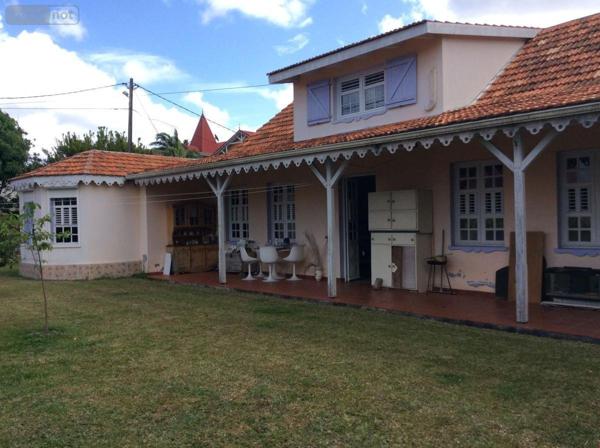Maison à vendre à Fort-de-France en Martinique (97200), ref : 97204-386