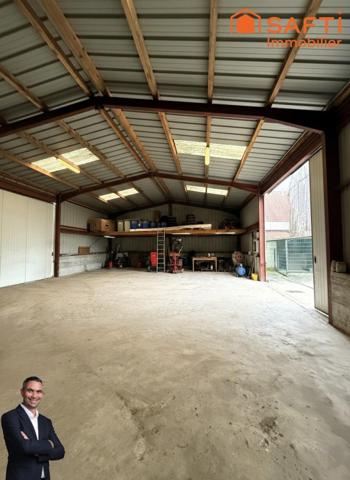 Hangar de stockage de 287m² au sol, le tout sur 8,90 ares !