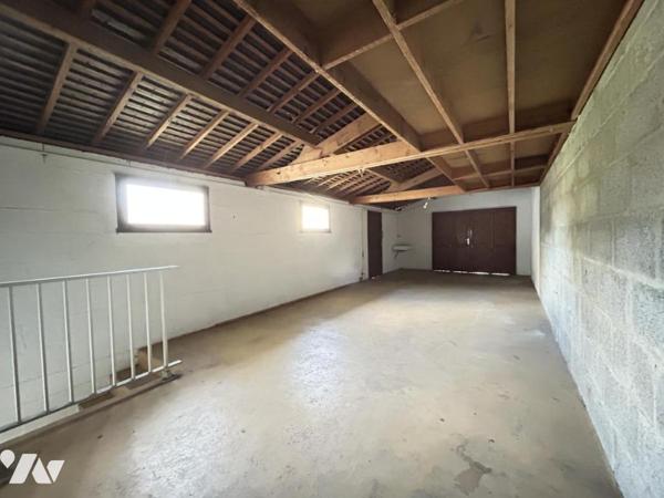 immeuble mixte professionnel et appartement à vendre à guer 56 morbihan
