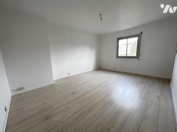 immeuble mixte professionnel et appartement à vendre à guer 56 morbihan