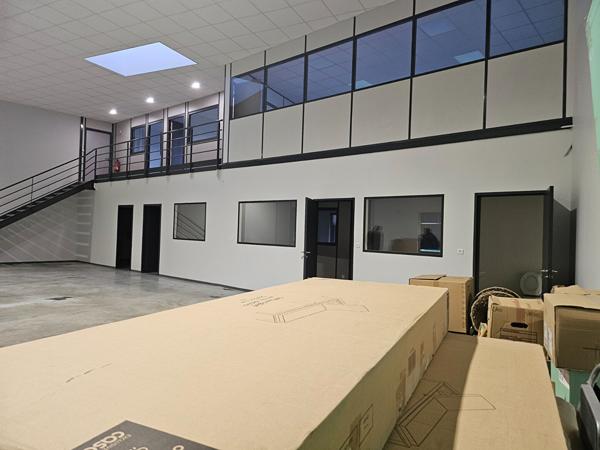 Local d'activité Gonfreville L Orcher 408 m2