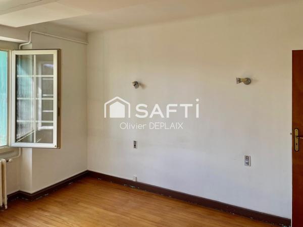 Corps de ferme authentique à rafraichir – Grand potentiel et espace exceptionnel !