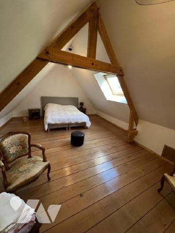 MONTREUIL, Fermette rénovée - Idéalement située, venez découvrir cette magnifique longère bâtie...