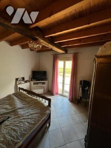 MONTREUIL, Fermette rénovée - Idéalement située, venez découvrir cette magnifique longère bâtie...