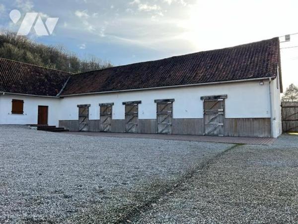 MONTREUIL, Fermette rénovée - Idéalement située, venez découvrir cette magnifique longère bâtie...