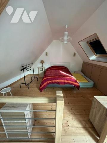 MONTREUIL, Fermette rénovée - Idéalement située, venez découvrir cette magnifique longère bâtie...