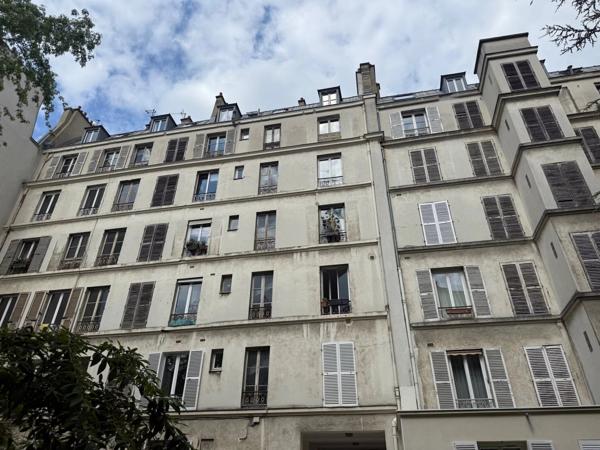 Vente                                                      Appartement
                        
                     1 pièces                      8 m2                     à Paris 5