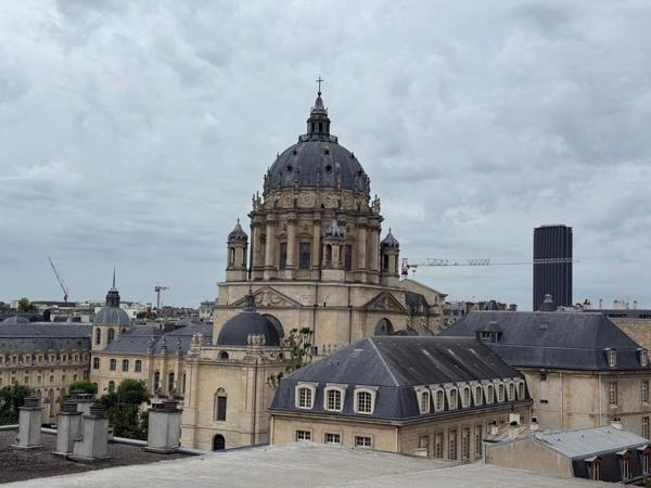 Vente                                                      Appartement
                        
                     1 pièces                      8 m2                     à Paris 5