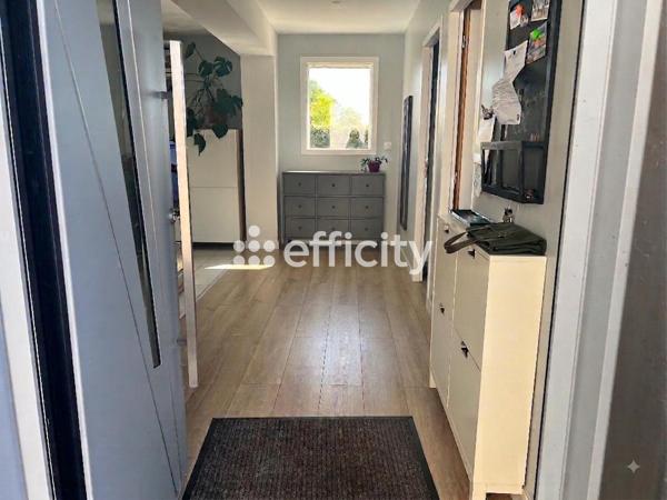 Maison
         7 pièces
        - 134 m² Exclusivité 279 000 € *