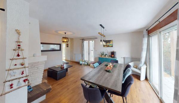 Maison Dissay 3 chambres avec piscine