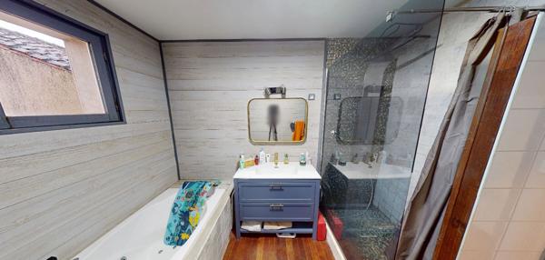 Maison Dissay 3 chambres avec piscine