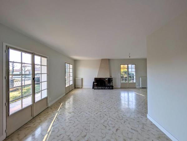 Maison  5 pièce(s) 100 m2 Référence 430791 Crit