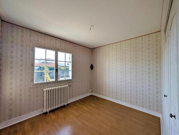 Maison  5 pièce(s) 100 m2 Référence 430791 Crit