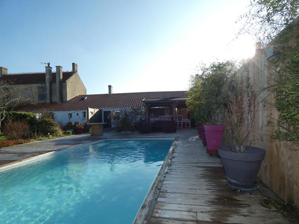 Maison 5 chambres L'EPINE. Beaucoup de charme !!!