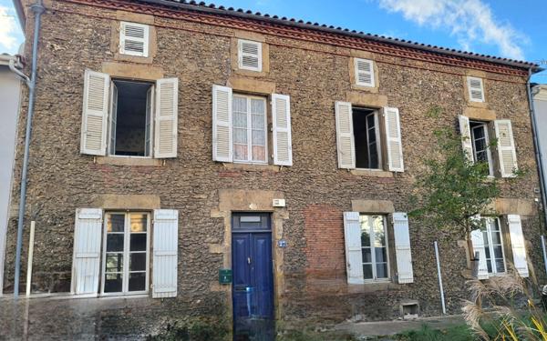 Maison à vendre    7 pièces • 214 m2 Mont-de-Marsan