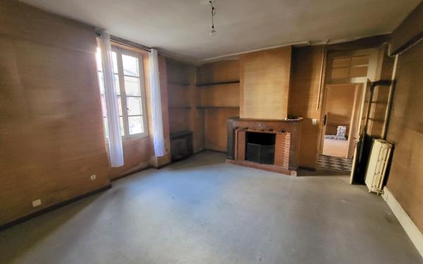 Maison à vendre    7 pièces • 214 m2 Mont-de-Marsan