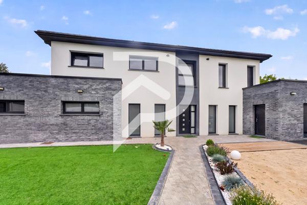 Maison 7 pièces 295 m2