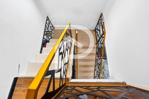 Maison 7 pièces 295 m2