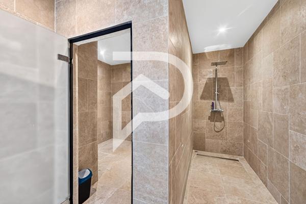 Maison 7 pièces 295 m2