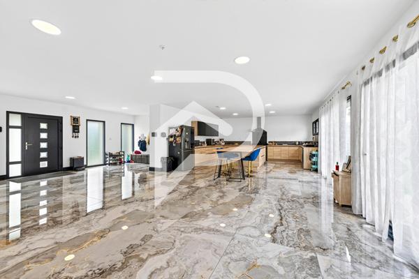 Maison 7 pièces 295 m2