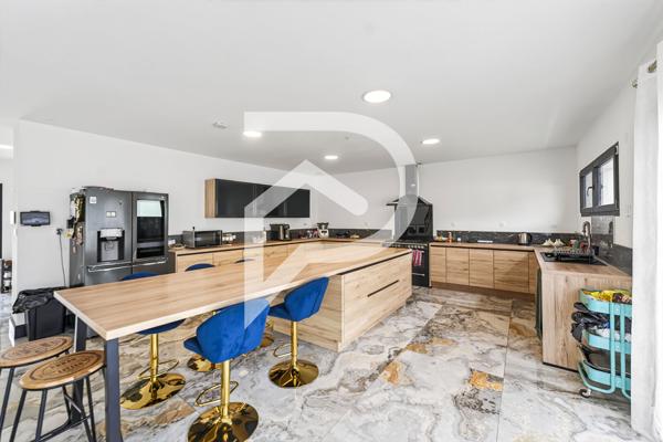 Maison 7 pièces 295 m2