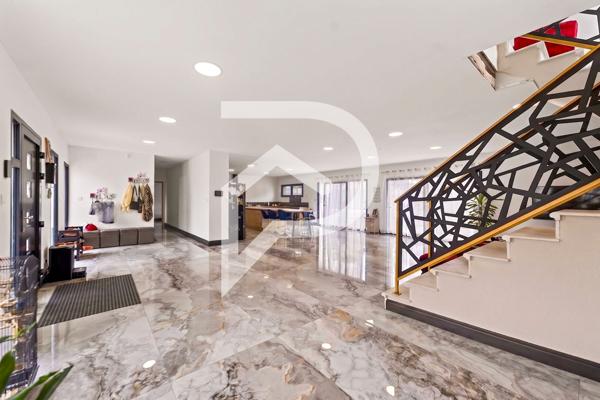 Maison 7 pièces 295 m2