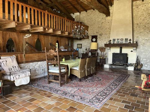 Maison à vendre |  Duras |  6 pièces | 283 m²