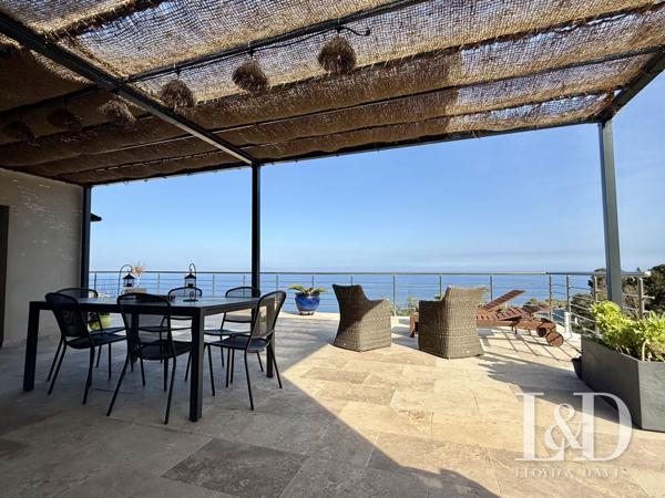 Villa de plain pied vue panoramique sur les îles toscanes