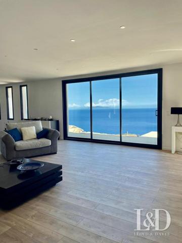 Villa de plain pied vue panoramique sur les îles toscanes