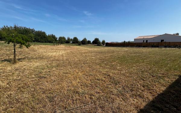 Terrain à vendre    Breuillet