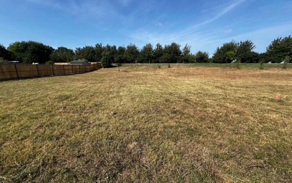 Terrain à vendre    Breuillet